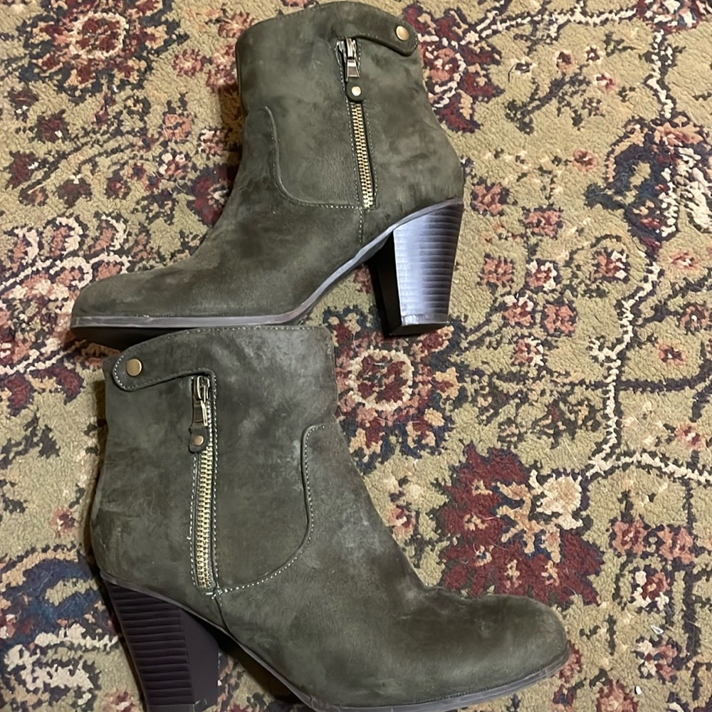 Bonnibel Olive Green Suede Booties
